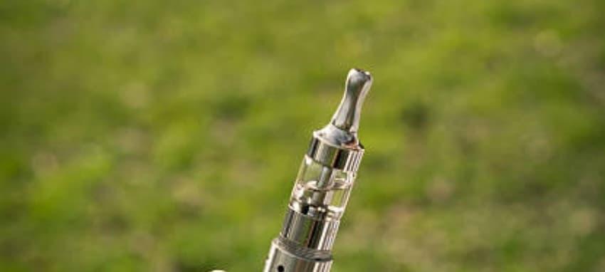 e sigara boğaz yanması neden olur nasıl geçer detaylı rehber ve uzman tavsiyeleri