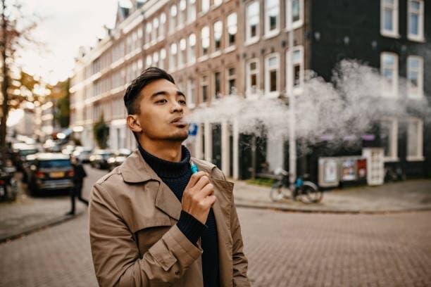 Buhar e sigara için Yeni Trendler ve Likit Seçimiyle Güvenli Deneyim İpuçları