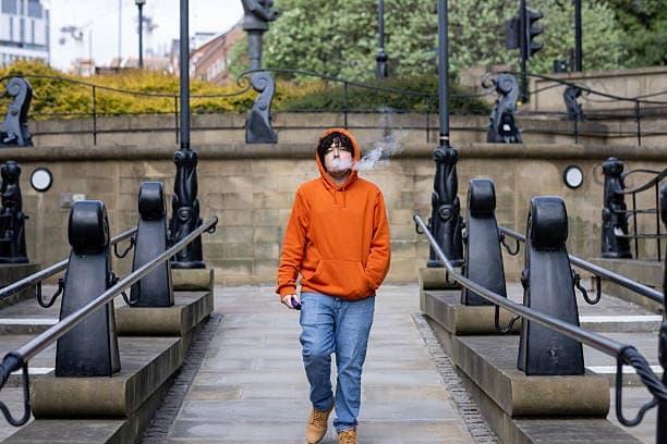 Tek kullanımlık e sigara avantajları ve dezavantajları en iyi modeller ve fiyat rehberi